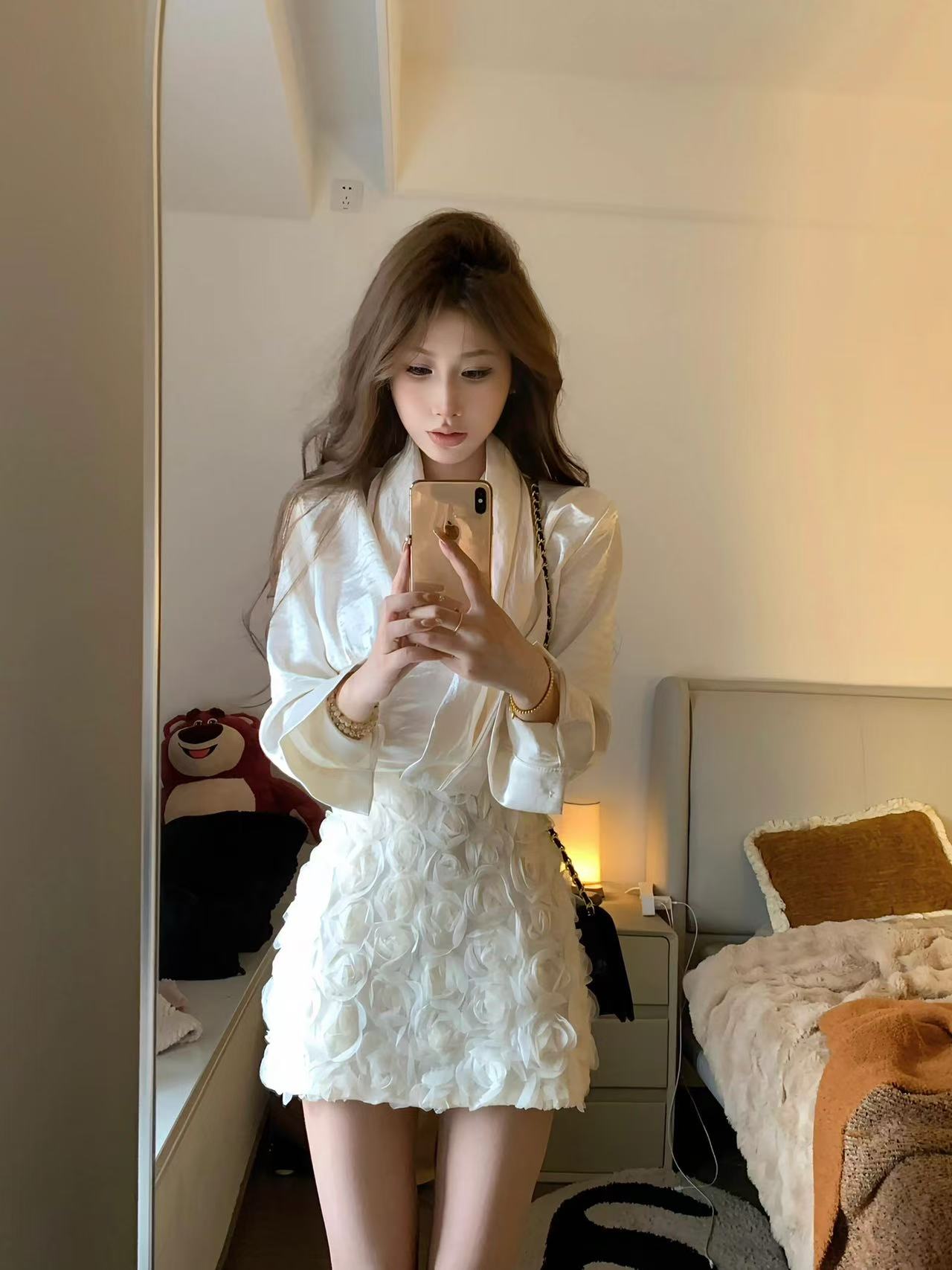 2025早春新款韩系名媛风气质收腰长袖衬衫百搭立体花朵包臀半身裙