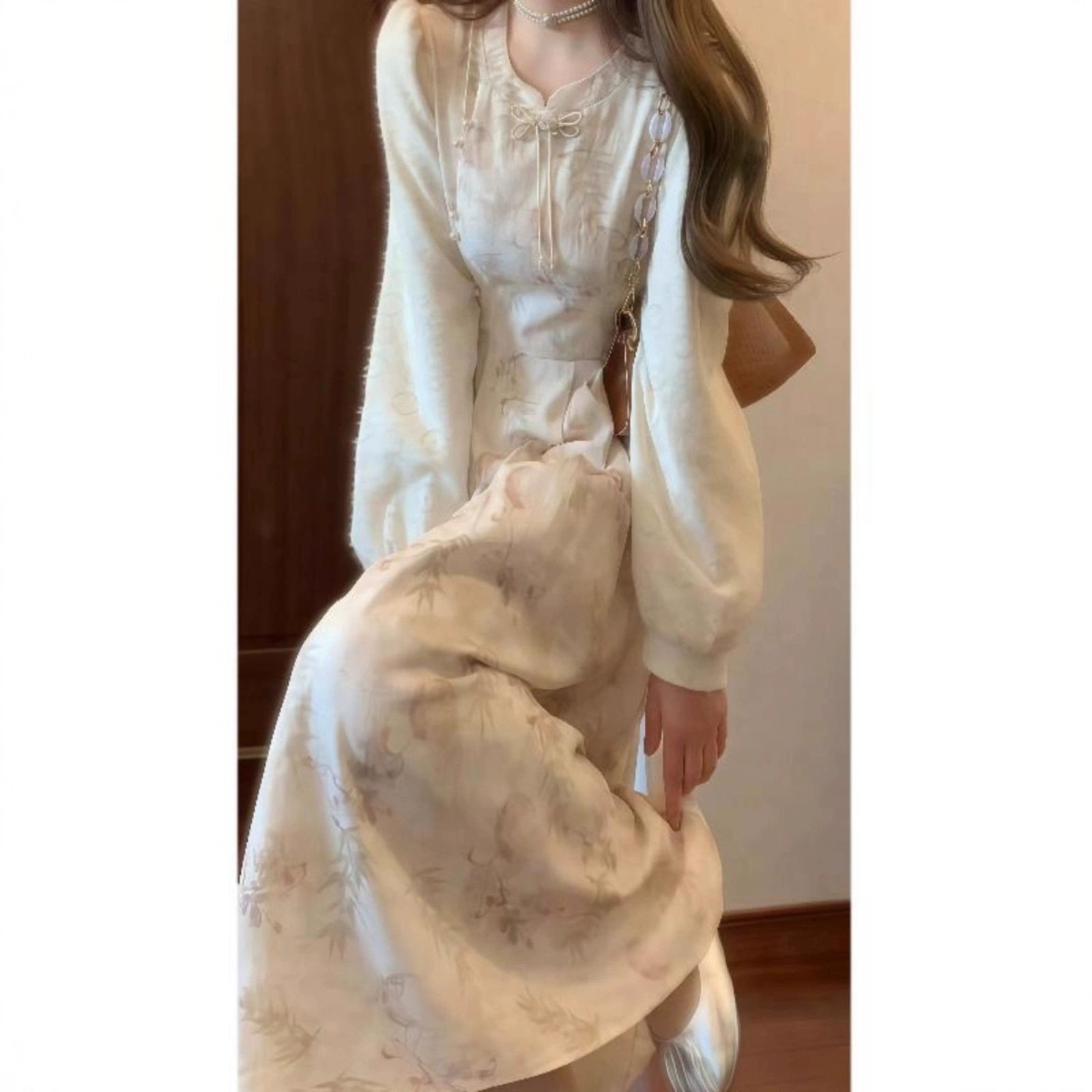 法式显瘦旗袍连衣裙高级感绝美碎花收腰气质长裙秋冬款长款长袖