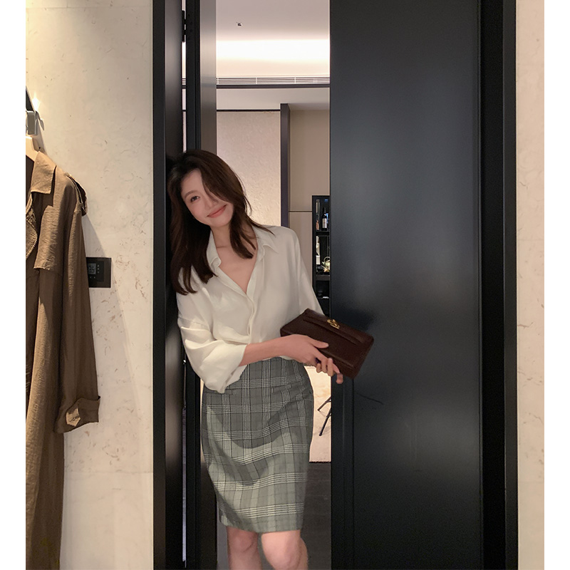 【ALONE SAVOR】龍喜儿变奏曲 精致氛围感人丝垂感衬衫J843