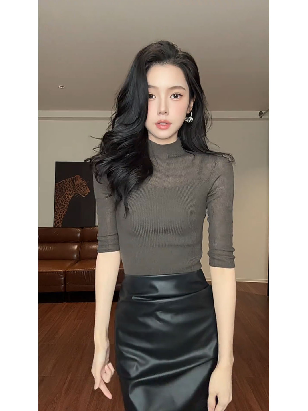 法式绝美修身气质t恤针织衫女装2025秋季新款时髦高级感微透上衣