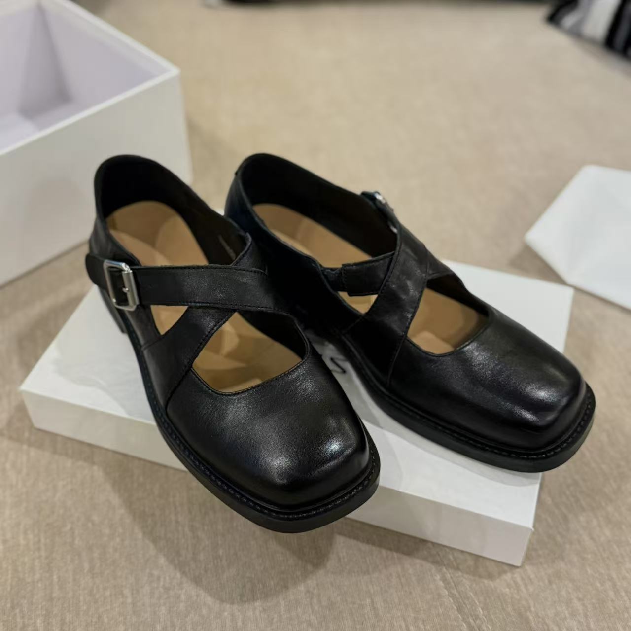 米可/MK-1666ZJ【复古玛丽珍鞋】复古百搭春季新款雅丹风玛丽珍鞋