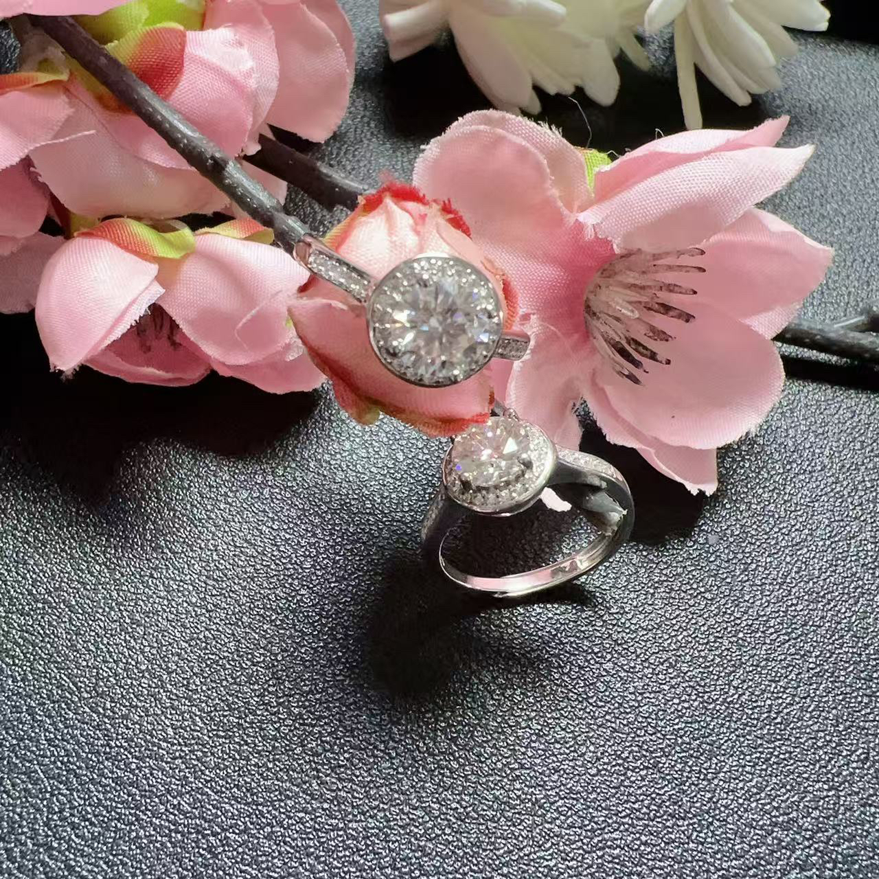 925银莫桑石戒指 莫桑钻满天星S925时尚戒指（多样性发其一）