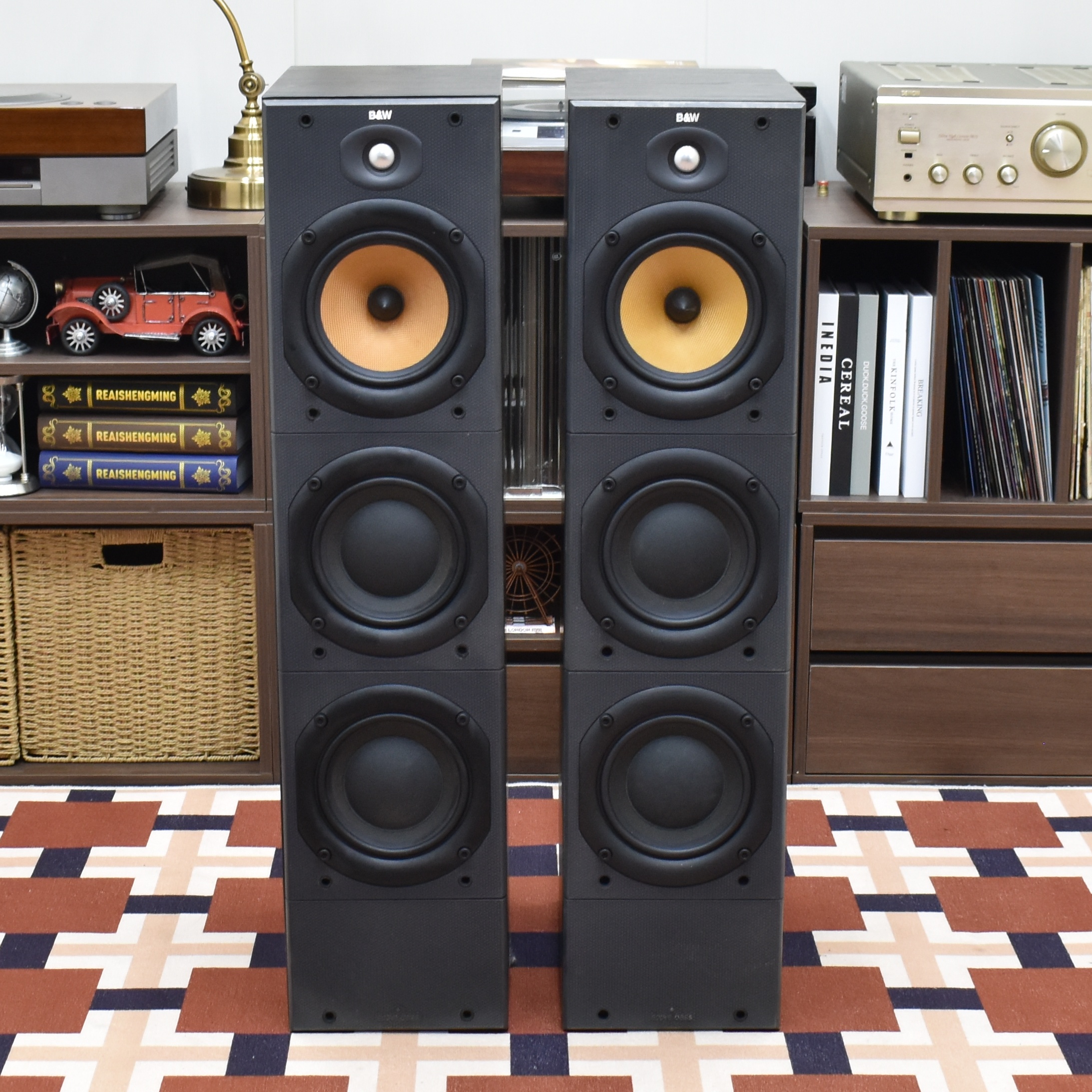 贝达诗二手原装英国进口 B&W/宝华 DM605 S2发烧落地有源低炮音箱