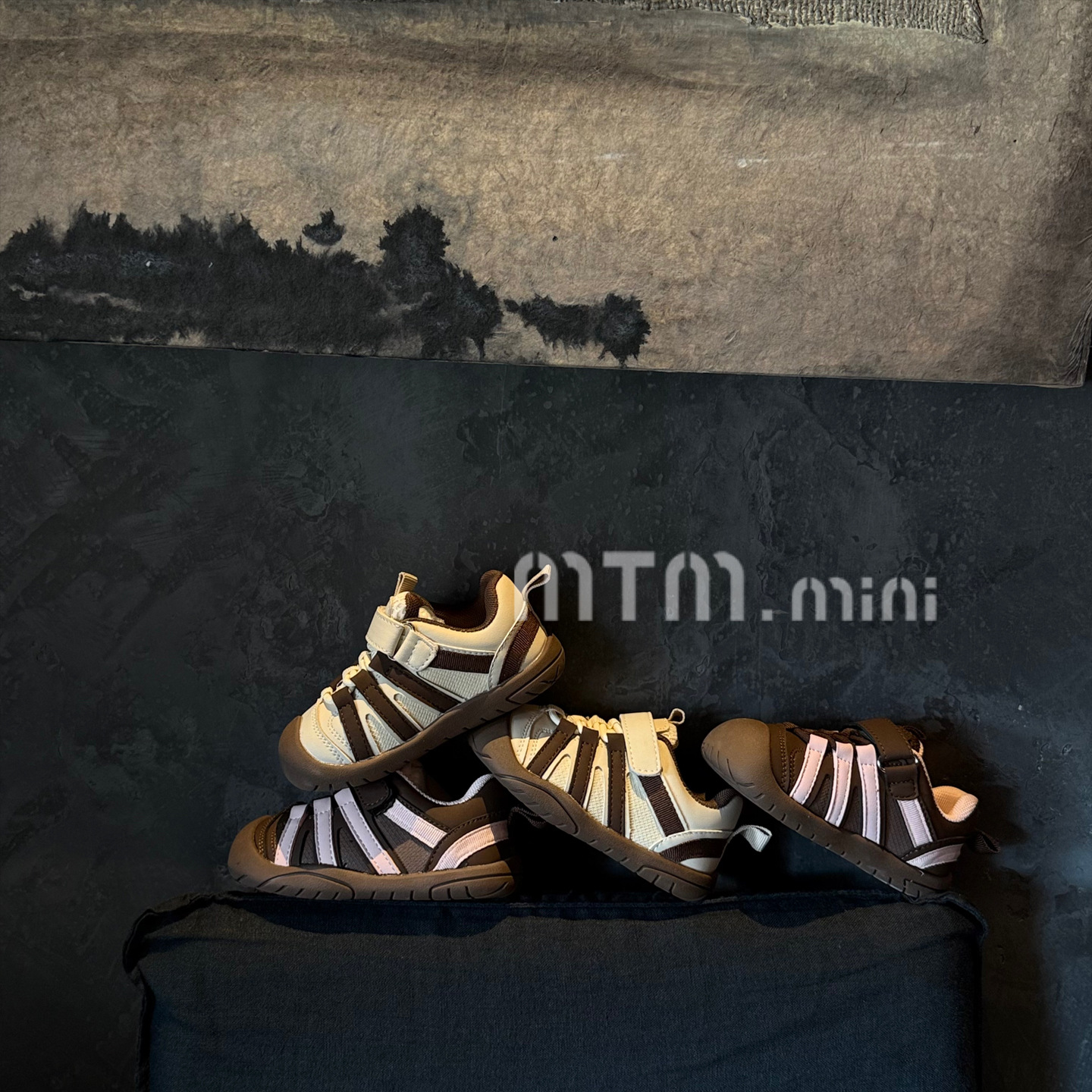 2025年秋季新款男童板鞋包头学步鞋女宝宝休闲鞋防滑软底运动鞋子