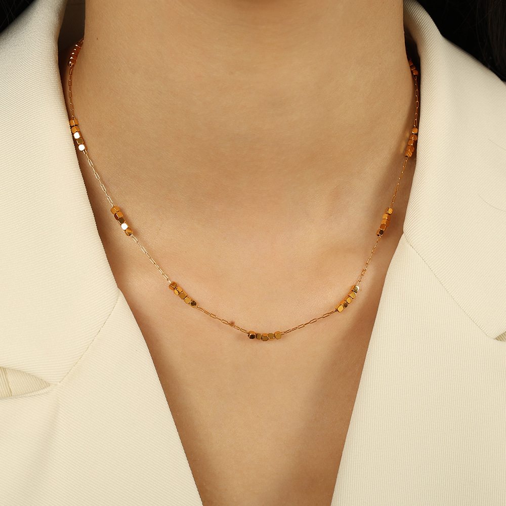 钛钢铅玻璃项链 方砖高级感极细项链闪亮白搭白领首选