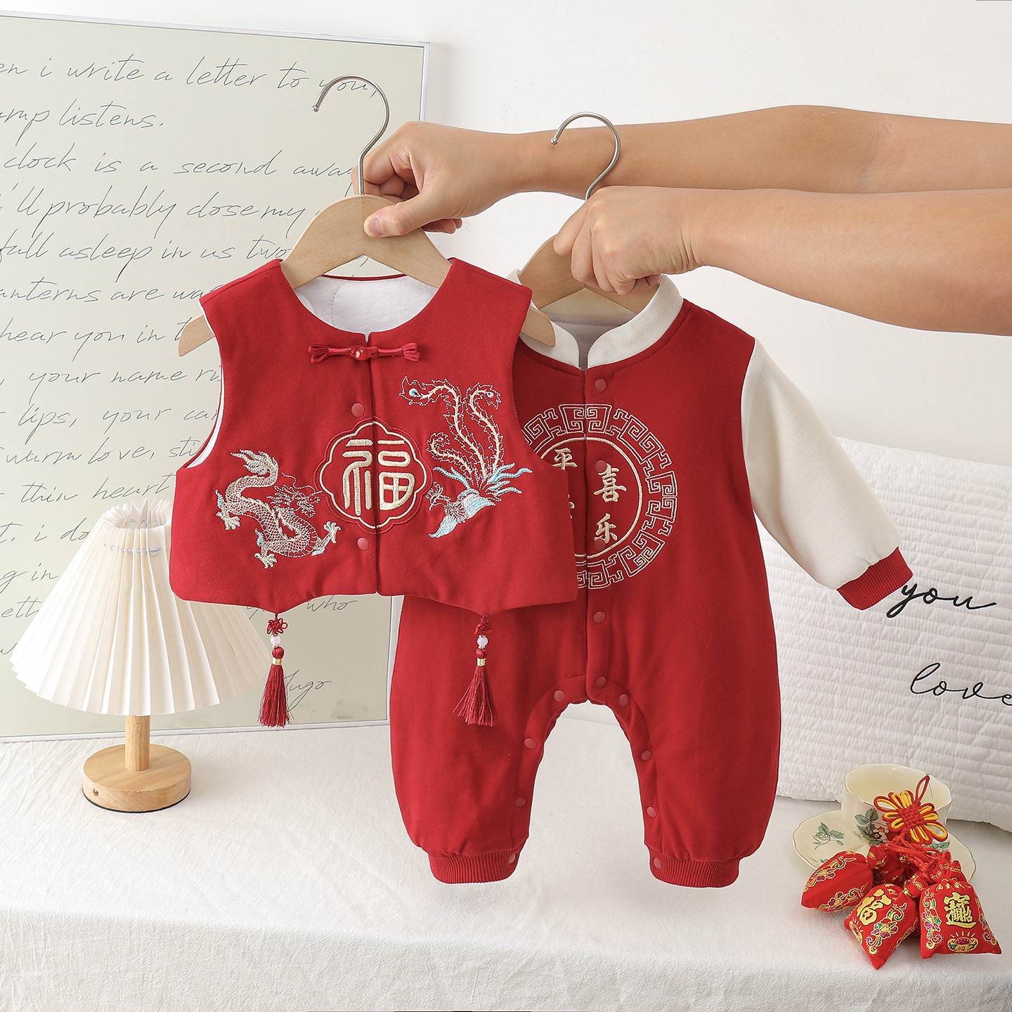 年服薄棉套装儿童百天婴儿衣服喜庆新生儿礼服宝宝冬天秋冬衣服