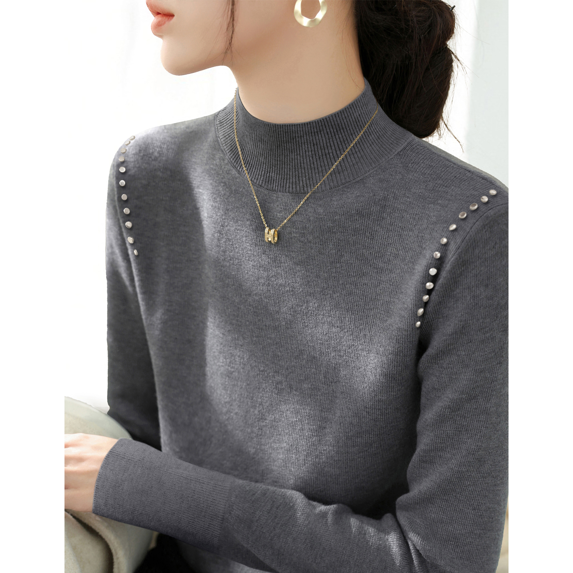 冬季新款百搭宽松毛衣2025年钉珠设计半高领厚款长袖打底女针织衫