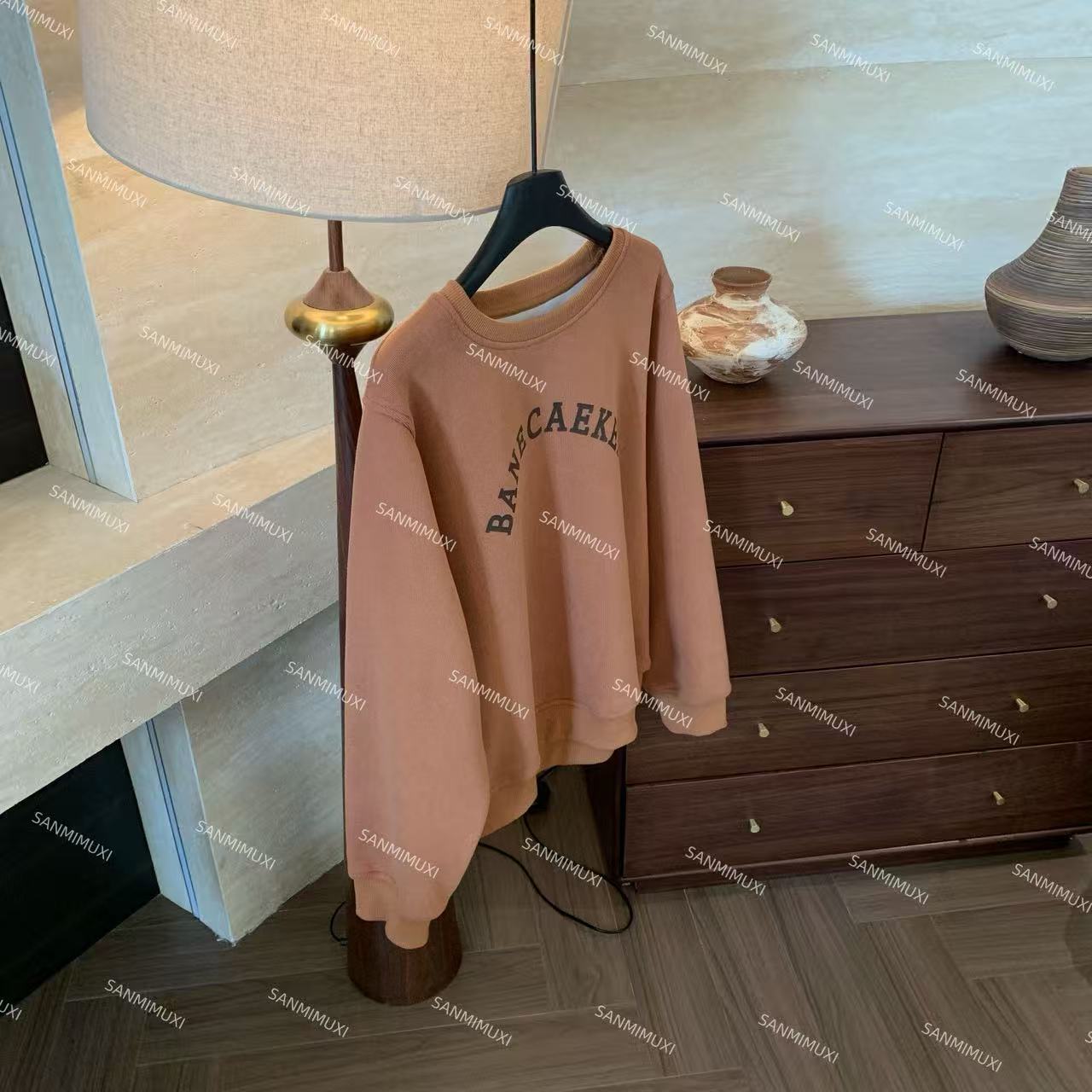 加绒字母正肩卫衣  J1515