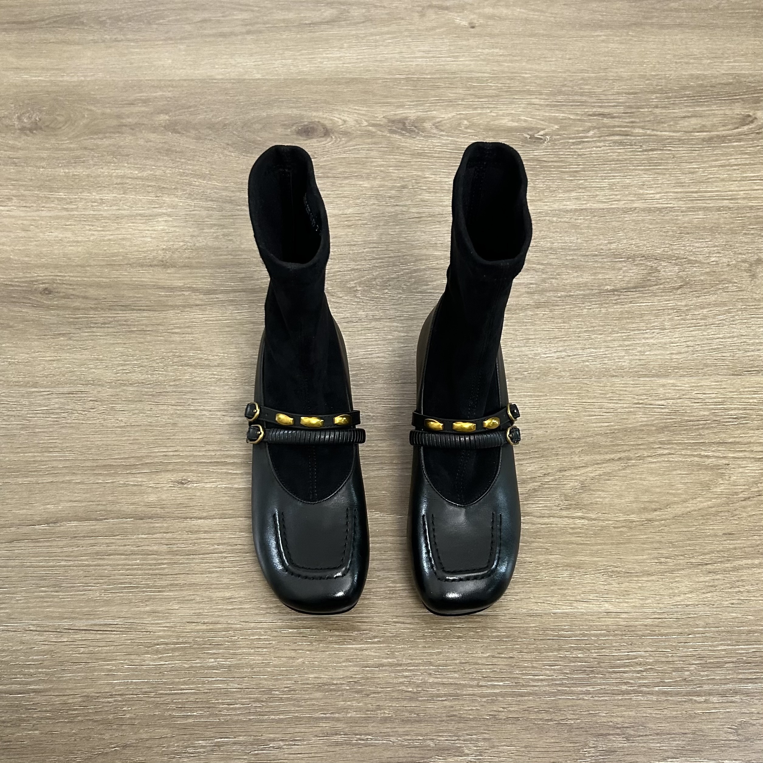 Dannyfrey秋冬新款真皮方头弹力靴女百搭显瘦时装短靴子粗跟袜靴