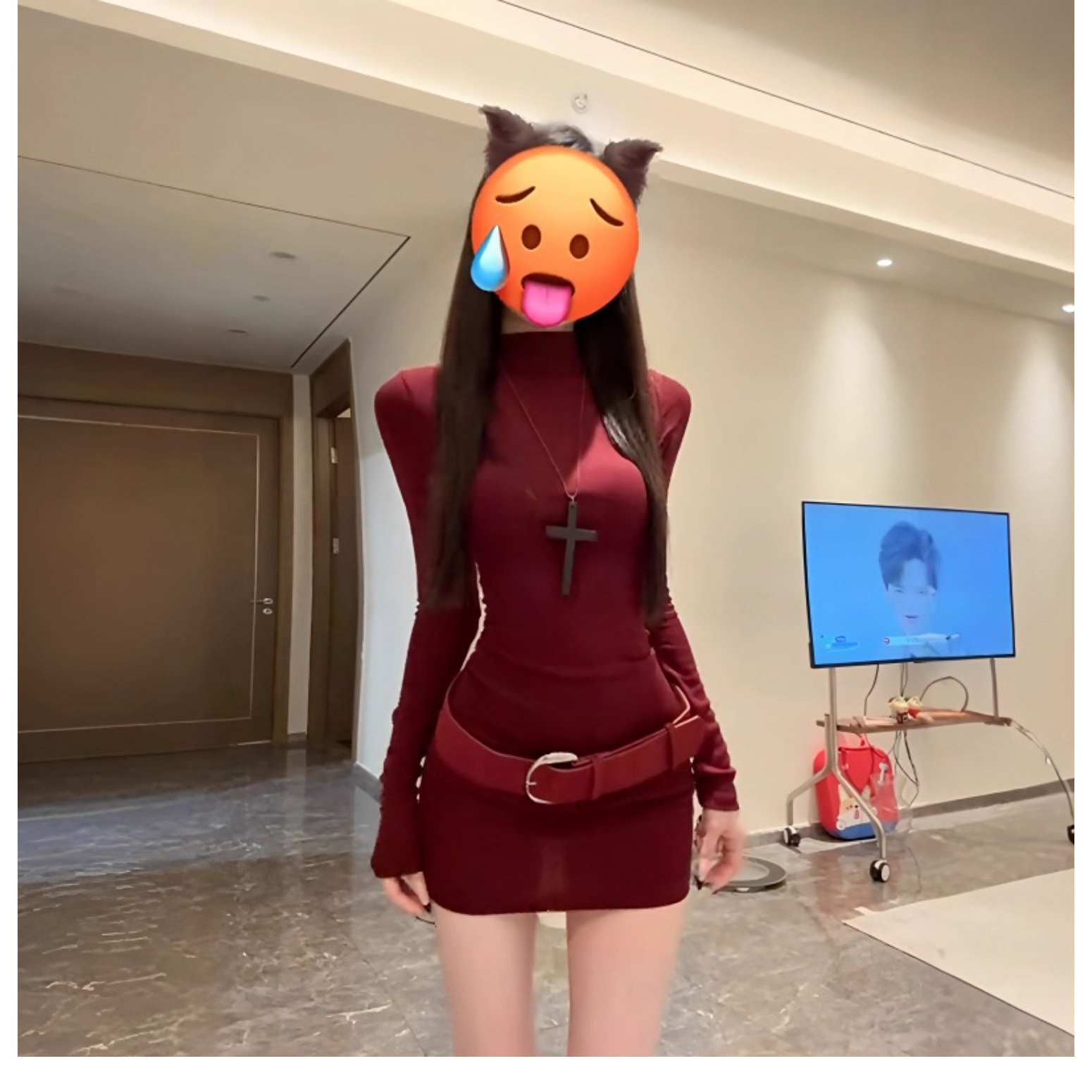 韩系辣妹半高领红色长袖连衣裙女秋季气质性感紧身打底包臀短裙子