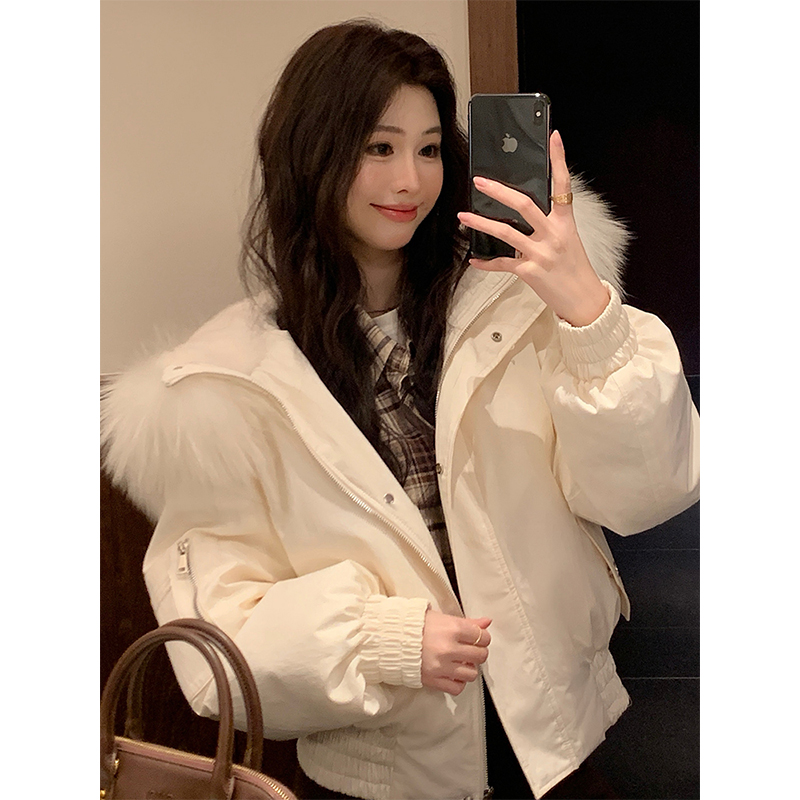 时尚白色毛领连帽棉服女2025冬季新款收腰加厚保暖短款面包服外套