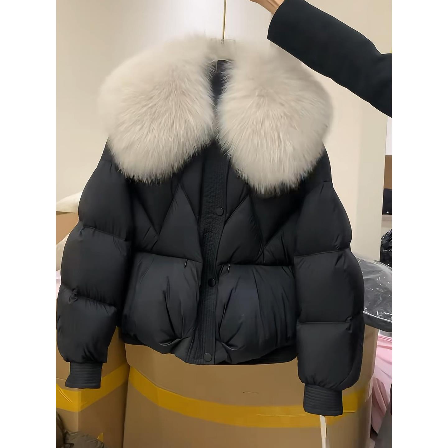 黑色短款毛领羽绒服女冬季天2025年新款时尚洋气高级感小众设计感