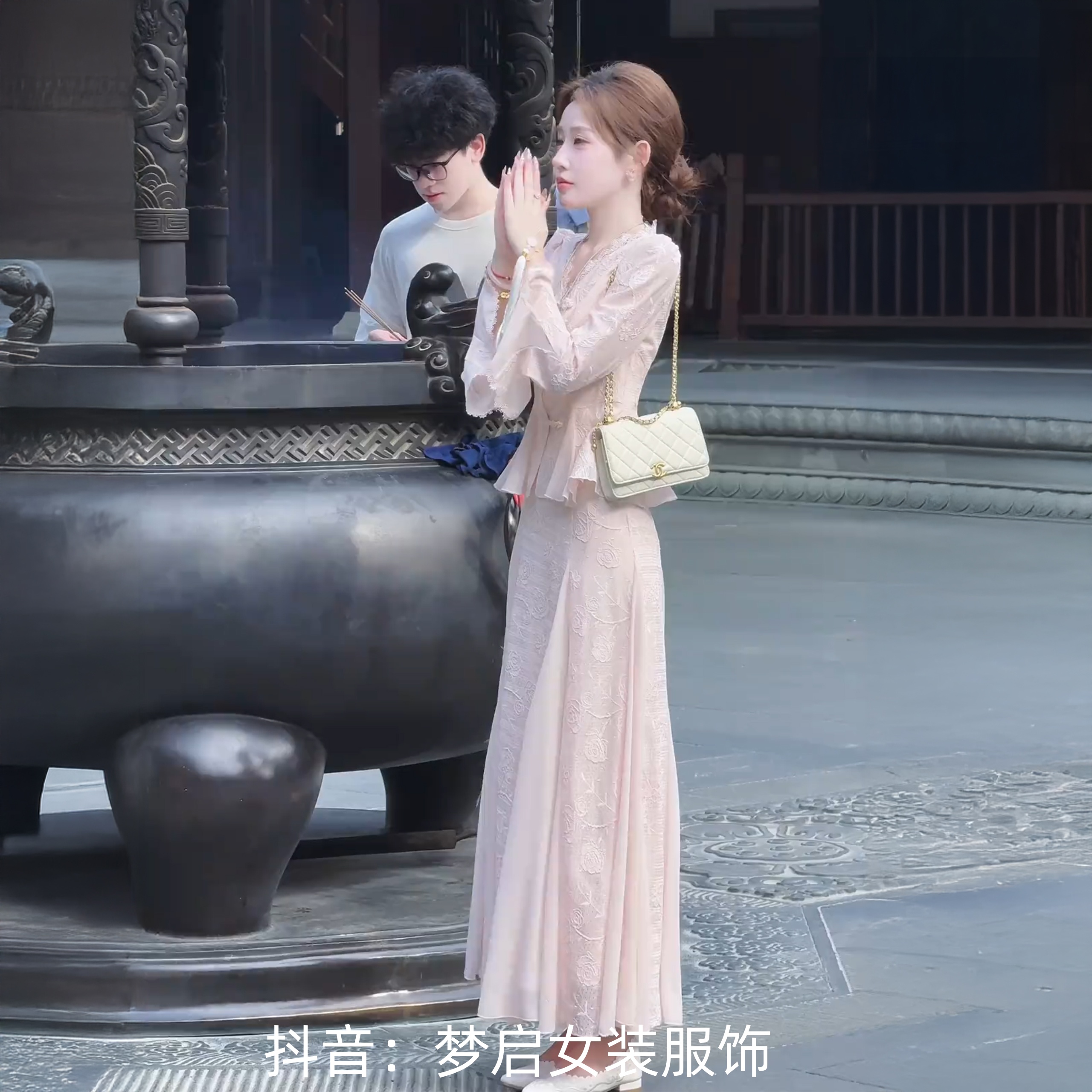 2025秋季新款国风一整套新中式蕾丝拼接提花外套半身裙气质两件套