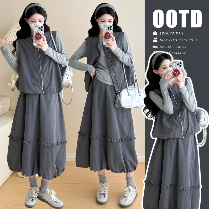 孕妇装秋季套装时尚韩版减龄打底T穿搭马甲半身裙孕妇裙三套装