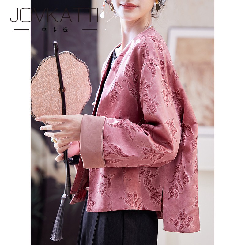 卓卡缇国风蝙蝠袖提花短款外套2025新中式减龄百搭秋季气质女装