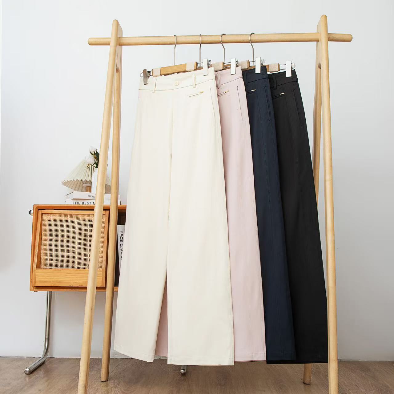 （莱赛尔纤维+绵羊毛）免熨烫舒柔特直筒裤新款女裤7702