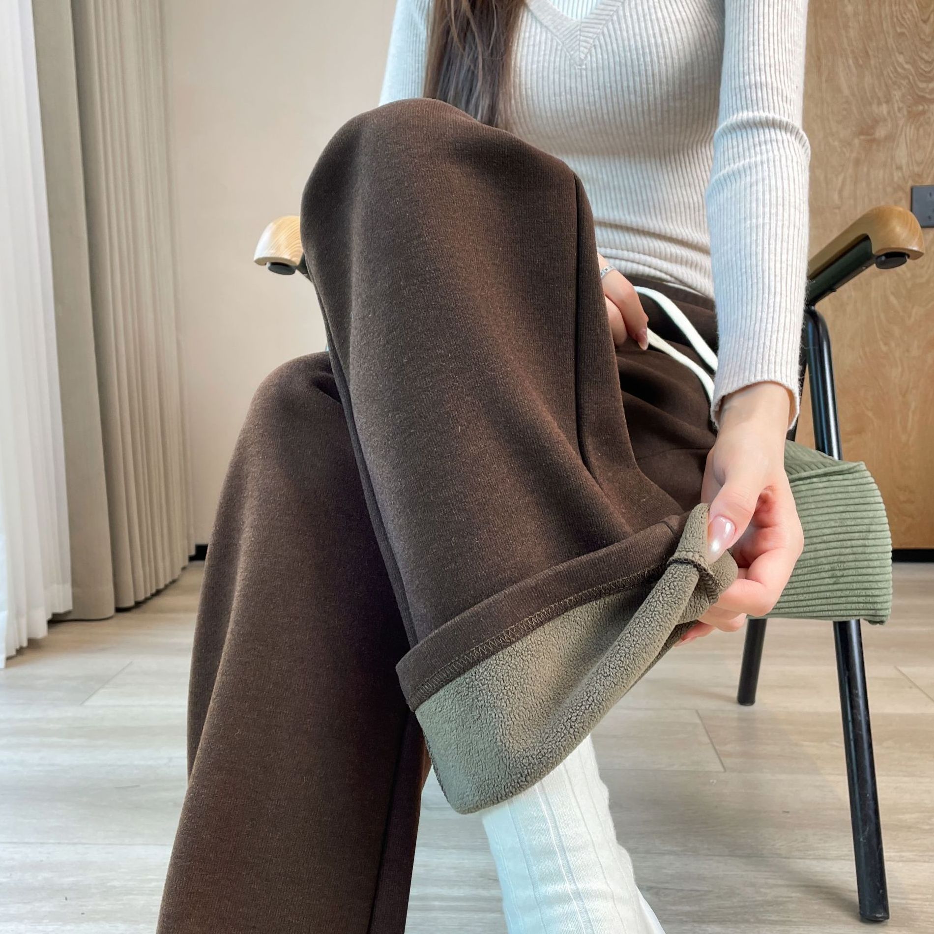 窄版阔腿裤女秋冬加绒高腰显瘦直筒糯米裤软糯慵懒风运动休闲卫裤