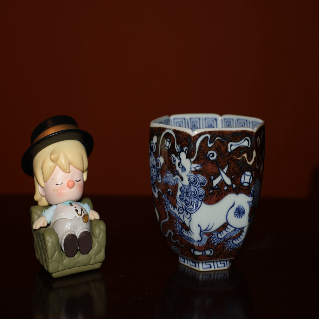 景德镇柴窑青花釉里红双狮滚绣球六方杯非遗传承人作品