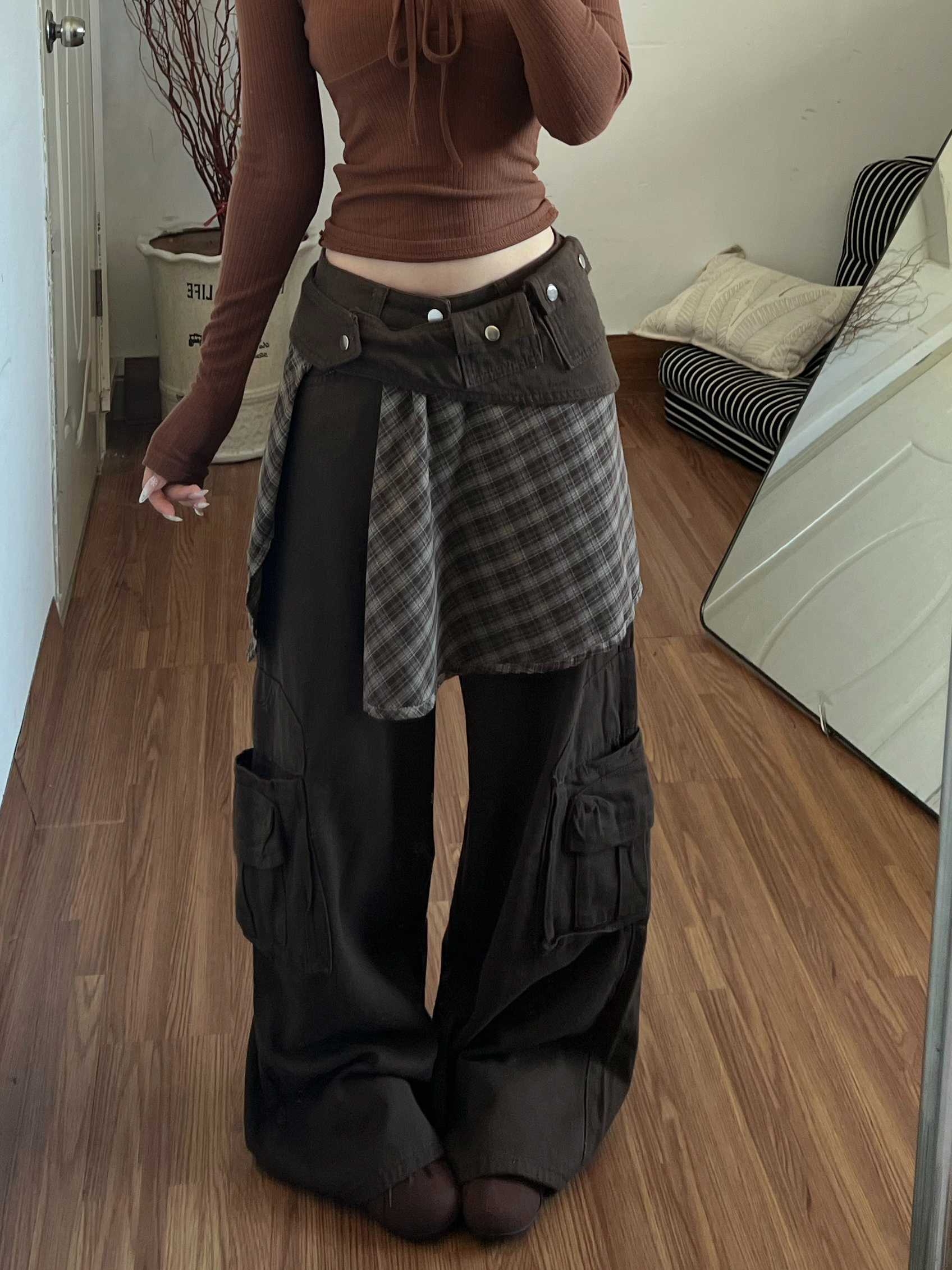 【可拆卸屁帘】棕色裤子女秋冬季辣妹宽松格纹拼接高腰假两件牛仔裤