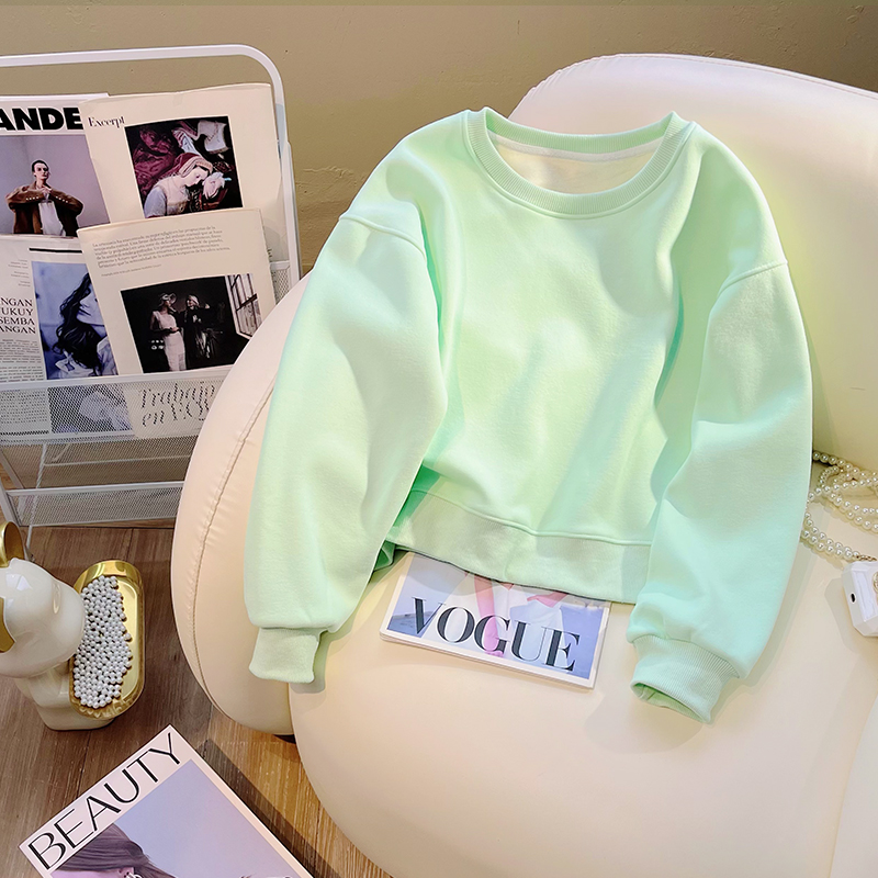 薄荷绿短款卫衣女秋冬加绒2026新款圆领宽松纯色小个子高腰上衣潮