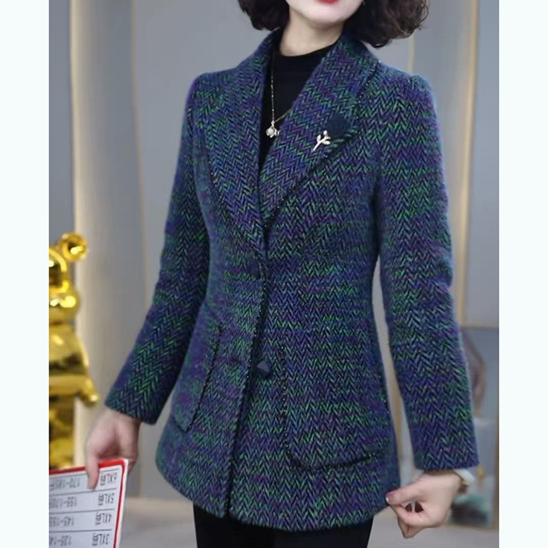 2025冬季休闲保暖优雅大气加棉加厚短外套洋气显瘦气质小香风新款