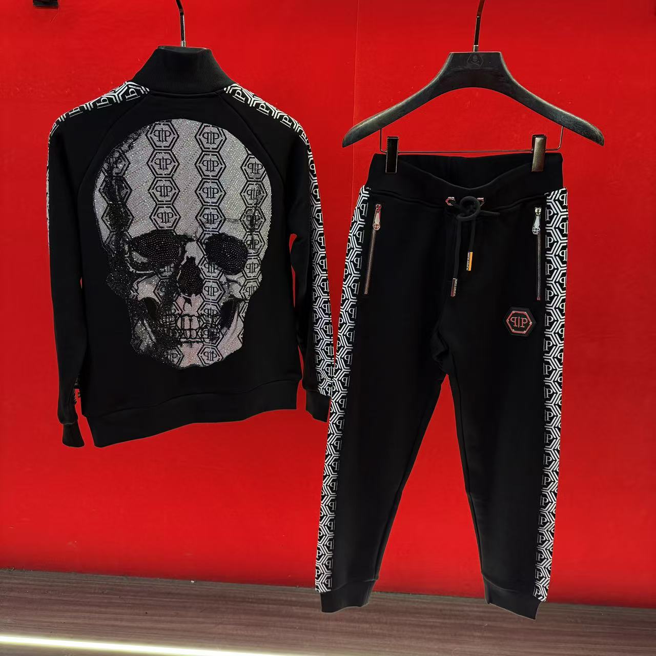 PLIPHPP PLEPN高品质欧货潮牌时尚秋冬字骷髅头潮流修身运动套装