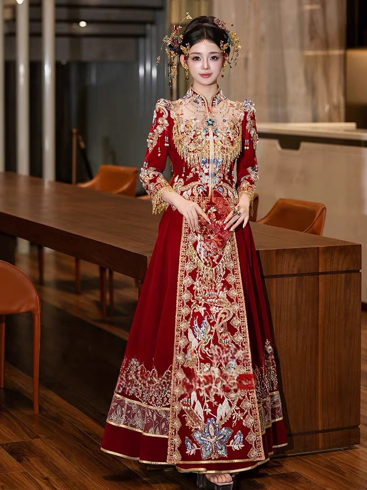 奢华秀禾服丝绒重工新娘结婚礼服2025新款中式嫁衣婚服凤冠霞帔夏