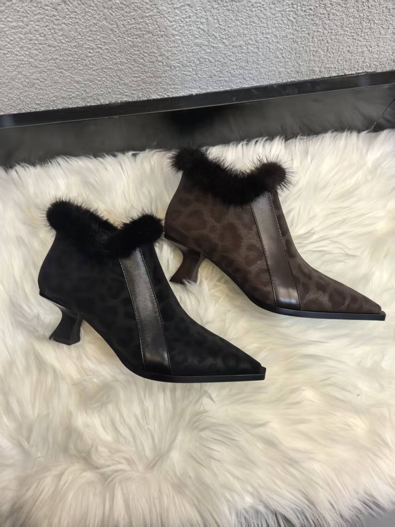 【BABILINA】冬季新款羊皮豹纹舒适水貂毛百搭气质时尚小粗跟短靴