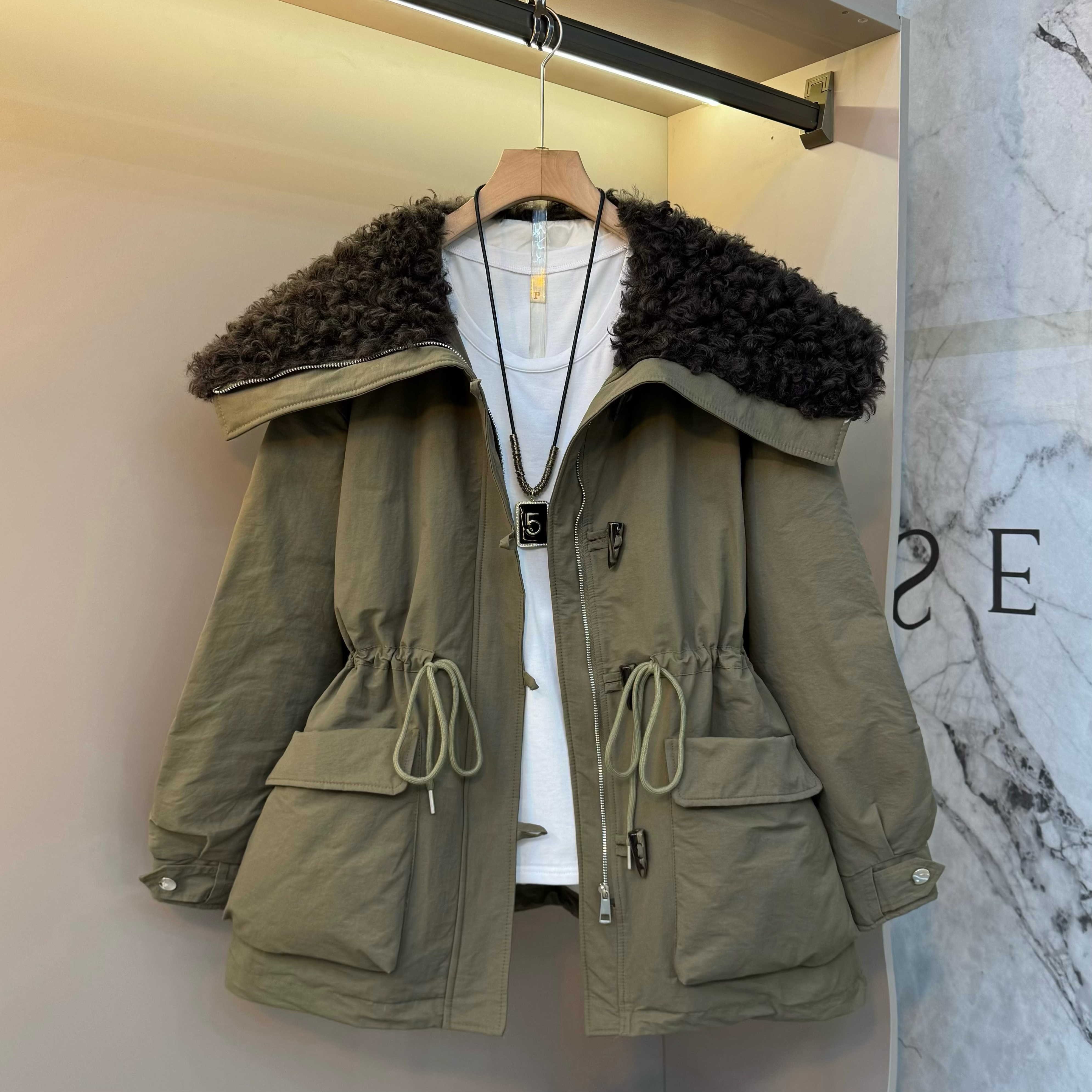 2025冬休闲宽松披肩毛领休闲百搭收腰工装气质洋气棉服外套88398