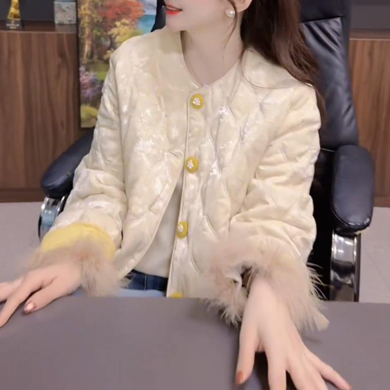 『雾语听风』2025秋冬季新款设计显瘦百搭时尚外套女士气质爆款上衣