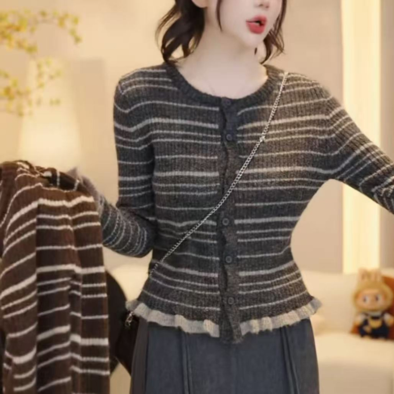 咖色条纹长袖针织衫女春秋新款修身显瘦内搭打底衫开衫毛衣外套潮