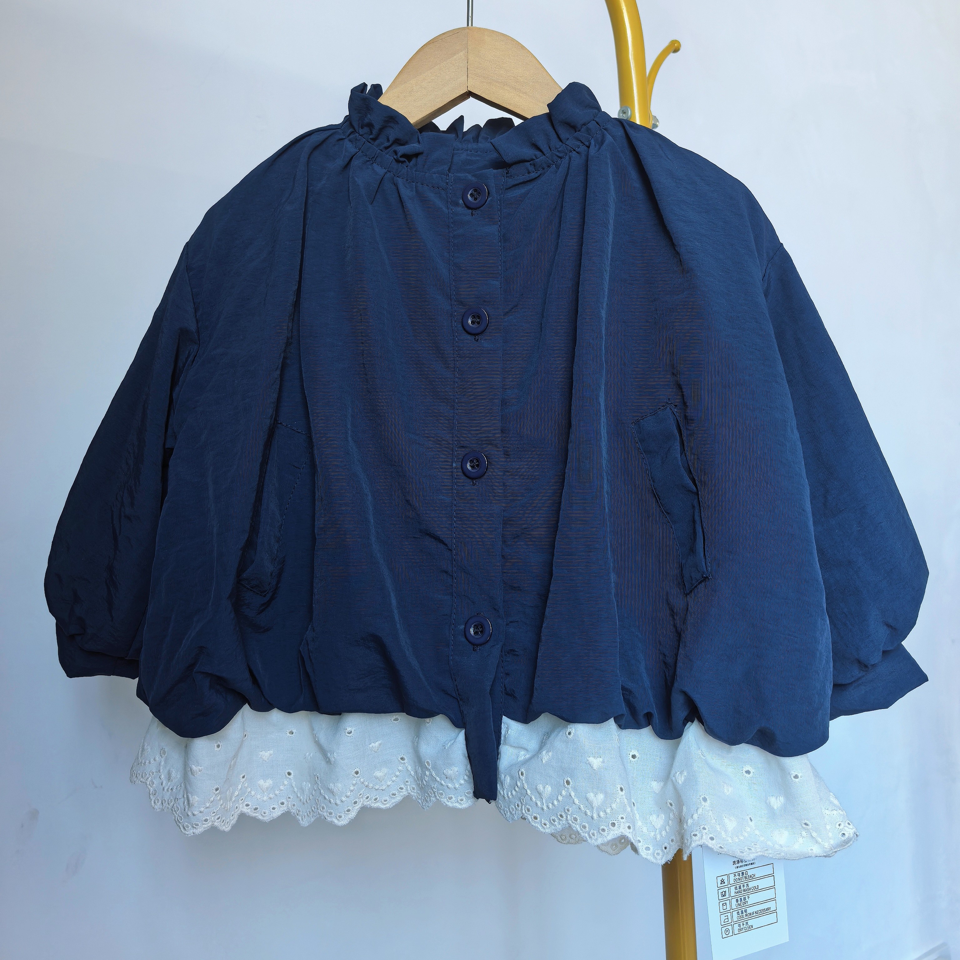 女宝宝韩系短款风衣女童春秋款2025新款女婴儿童洋气时髦花边外套