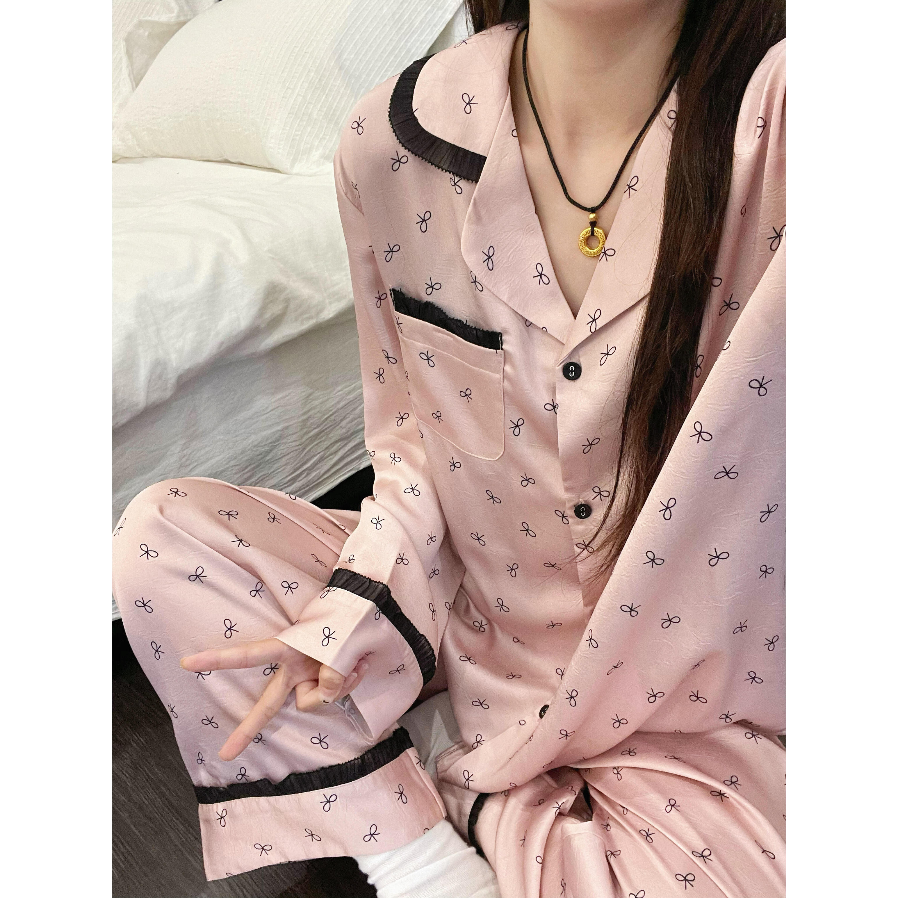 甜美少女玫瑰粉蝴蝶结冰丝睡衣女春秋2025新款长袖长裤家居服套装