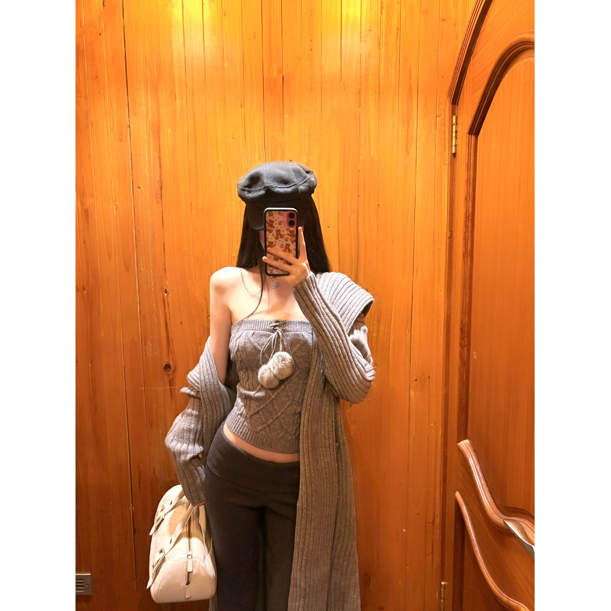 2025冬季新款ins性感抹胸上衣显瘦针织开衫外套配休闲裤三件套女