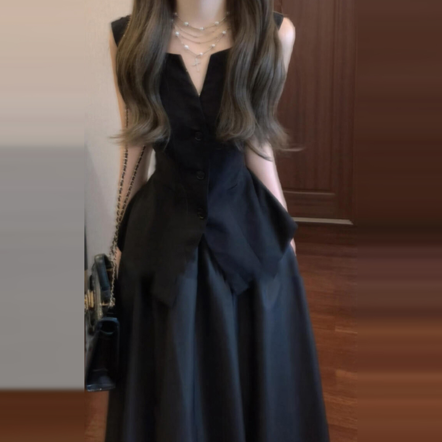 法式黑色无袖设计感上衣女夏季2025新款爆款气质包臀长裙两件套装