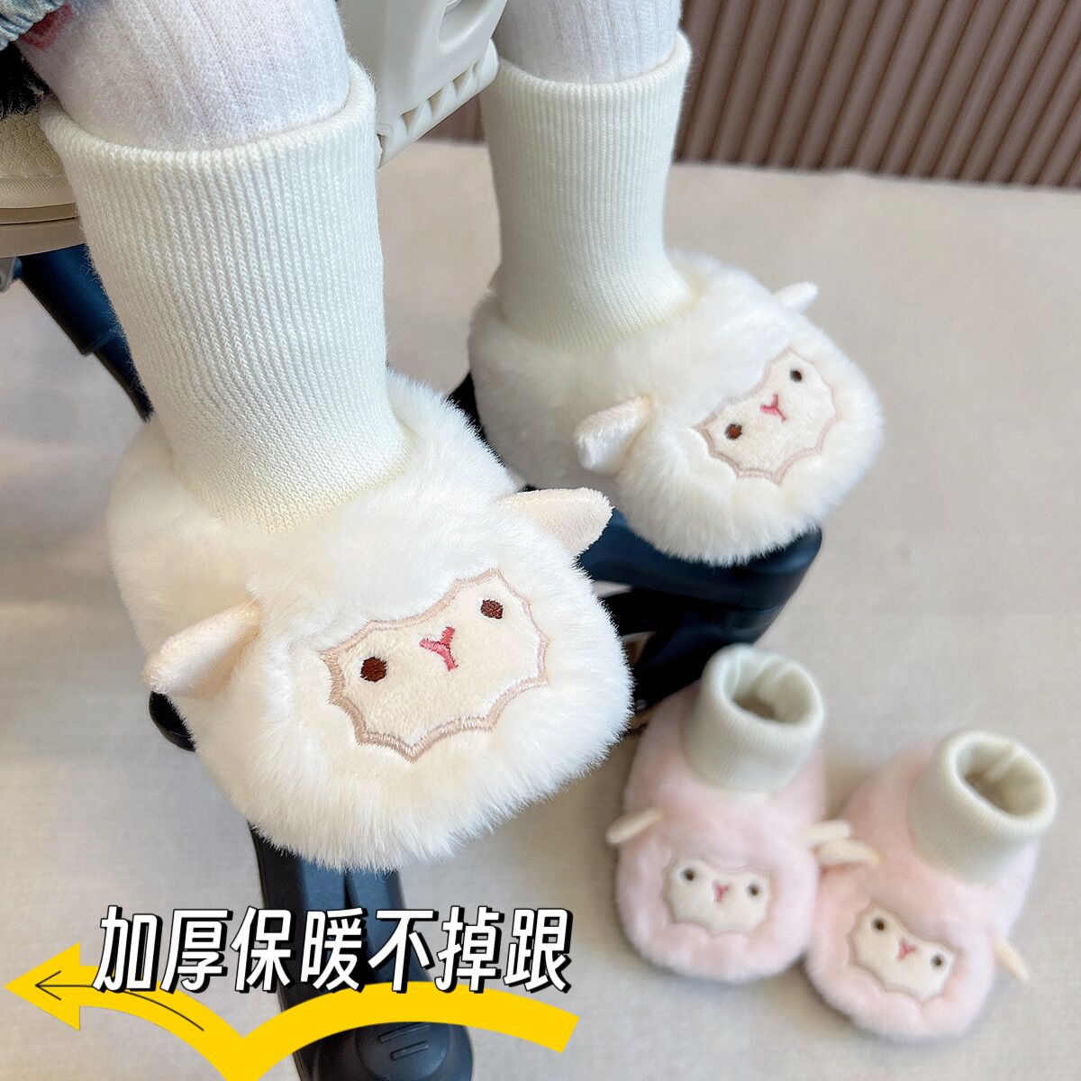 婴儿鞋子秋冬款男女小月龄0-1岁婴幼儿宝宝步鞋加绒软底毛毛鞋