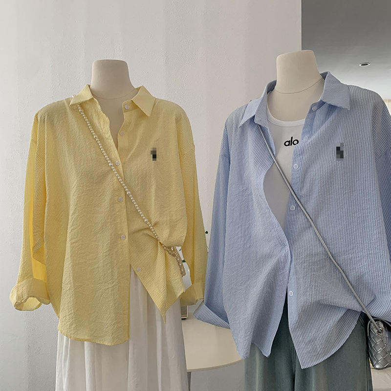 欧玛莱 翻领竖条纹长袖薄款小马刺绣单排扣宽松中长款衬衫女3315