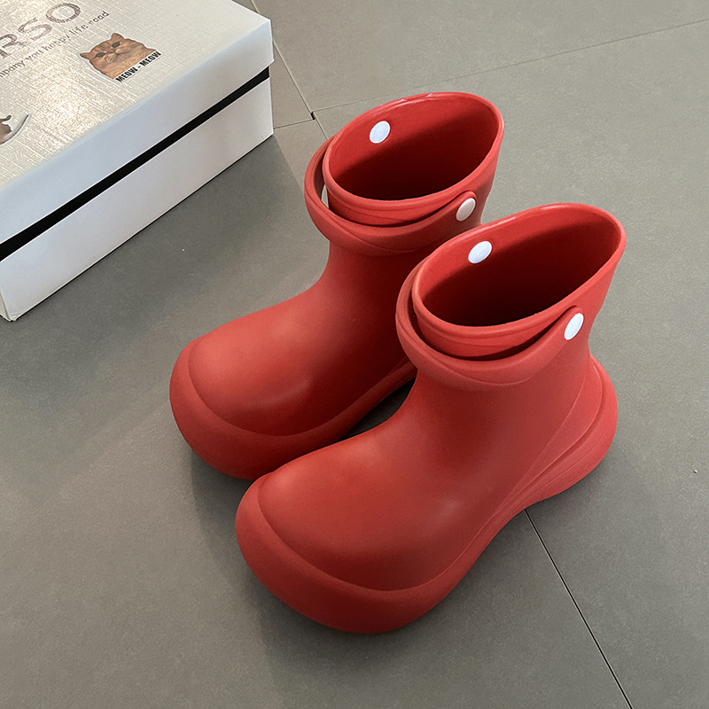 时尚百搭休闲厚底小丑鞋雨靴女款2025夏季新款设计感短靴雨鞋水鞋
