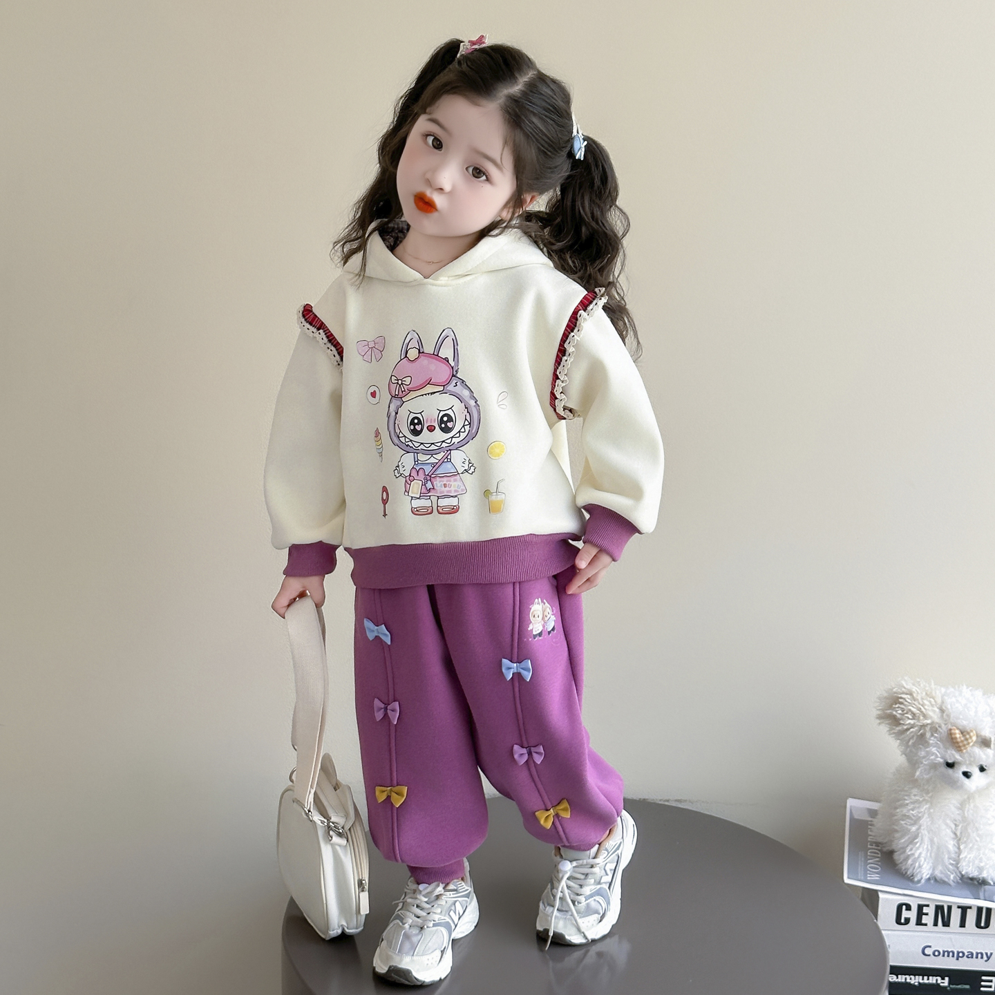女童套装春秋季2025新款洋气儿童宝宝卡通可爱秋季童装潮酷两件套