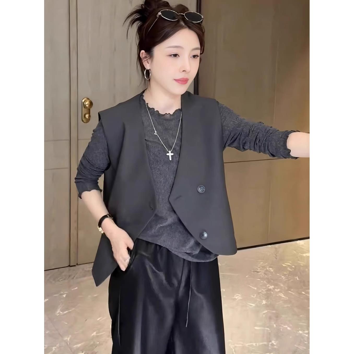 不规则设计西装马甲女短款2025秋季新款V领时髦洋气百搭马夹外套