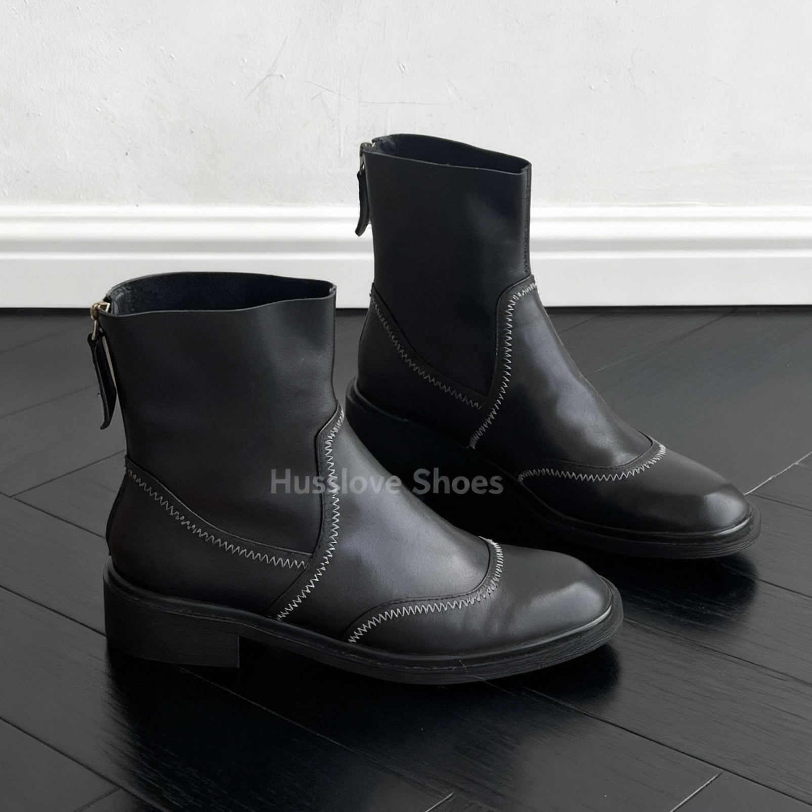 HUSSLOVE 头层牛皮·跟高4CM·复古简约车缝线拼接通勤英伦风短靴