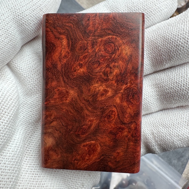 小叶紫檀4×6×1cm【无事牌】瘤疤料