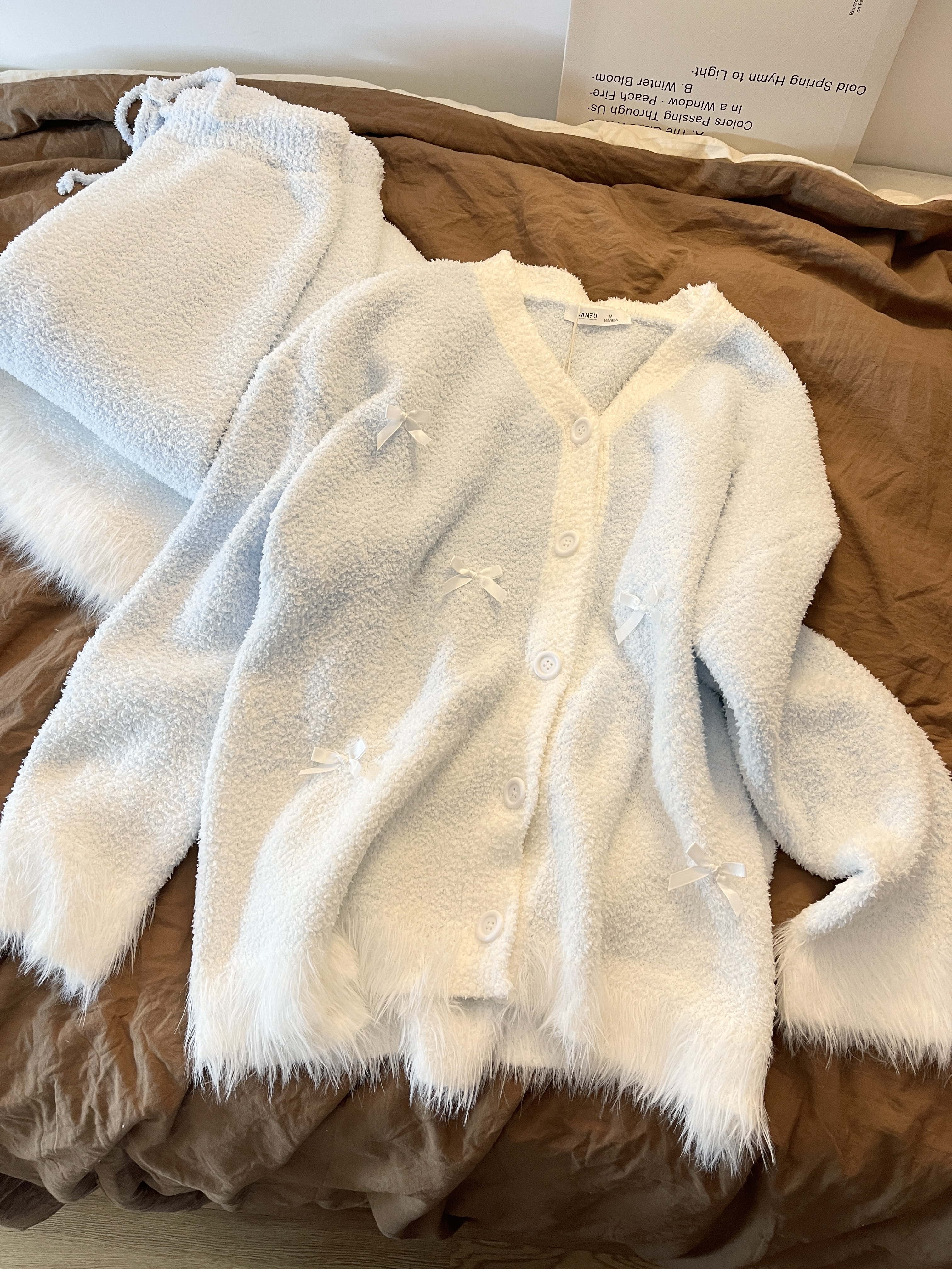 蝴蝶结渐变半边绒加绒加厚保暖睡衣女秋冬新款甜美毛绒家居服套装