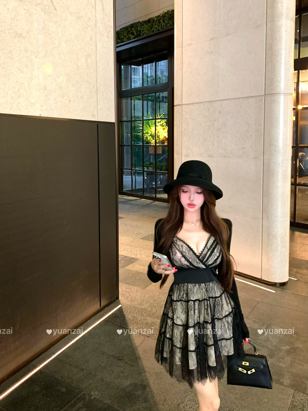 长袖针织坎肩罩衫上衣+重工交叉v领收腰蕾丝镂空吊带裙