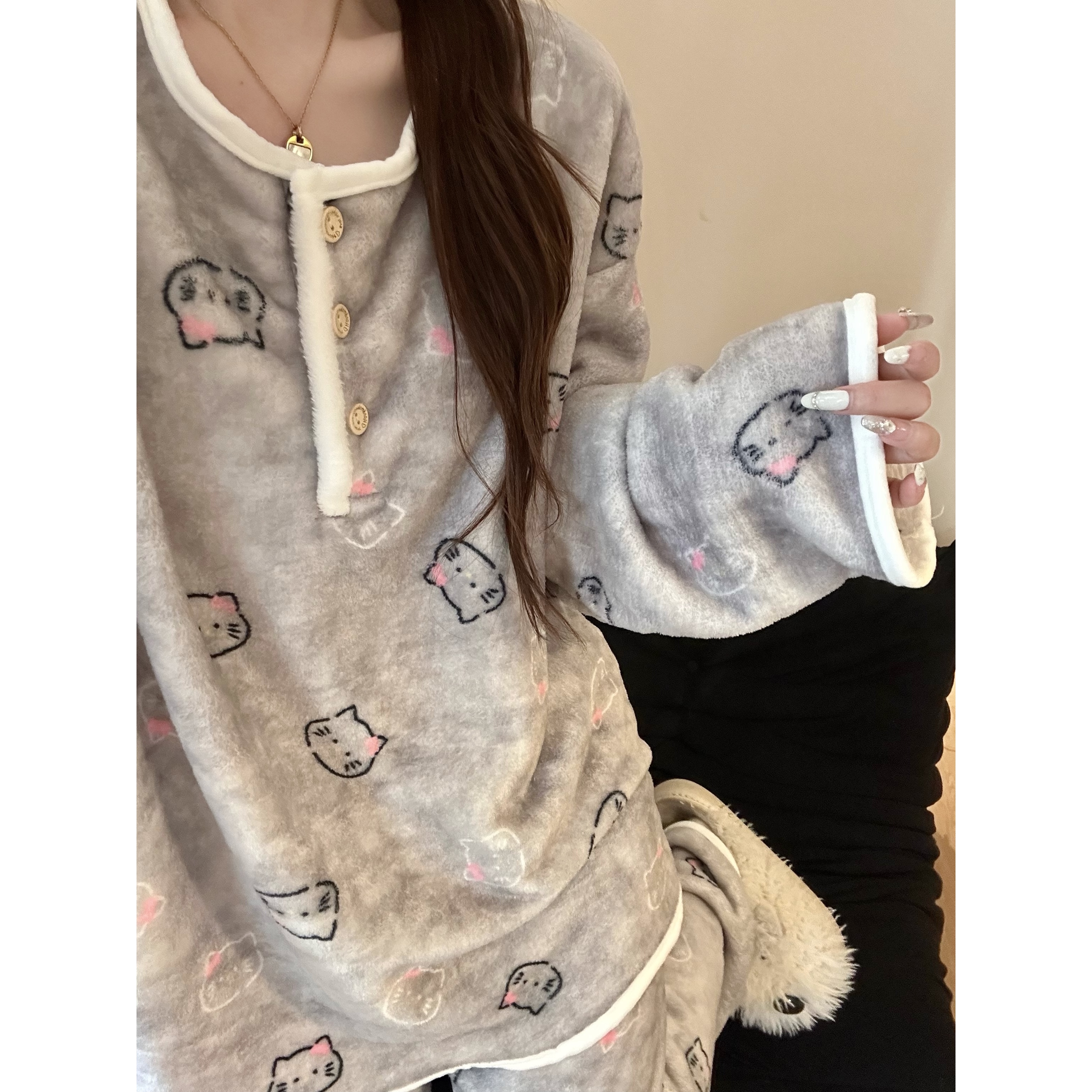甜美卡通kitty法兰绒睡衣女秋冬季新款加厚保暖家居服套装可外穿