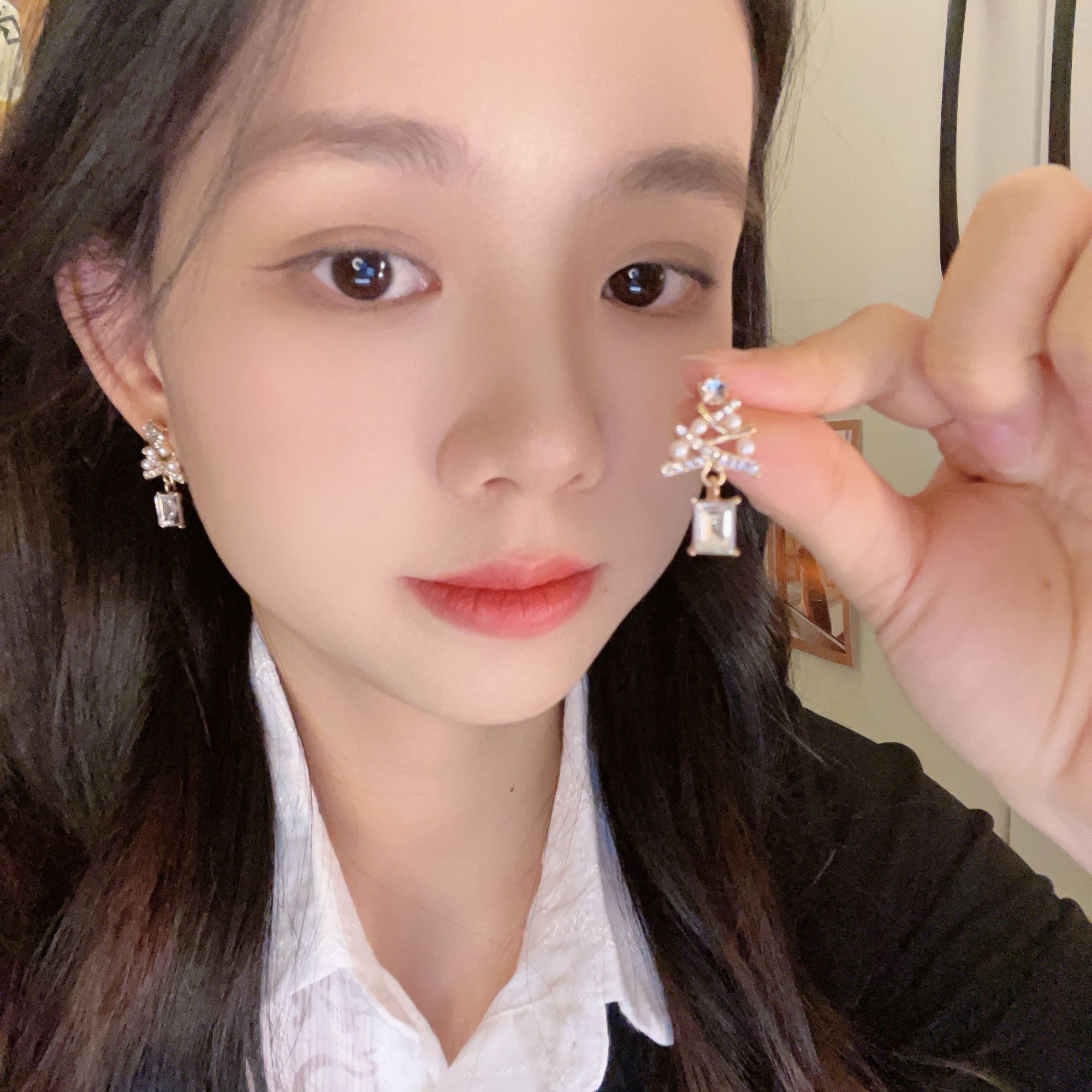 合金锆石耳饰 秋冬新款闪锆圣诞树耳环女精致百搭高级感耳针耳饰