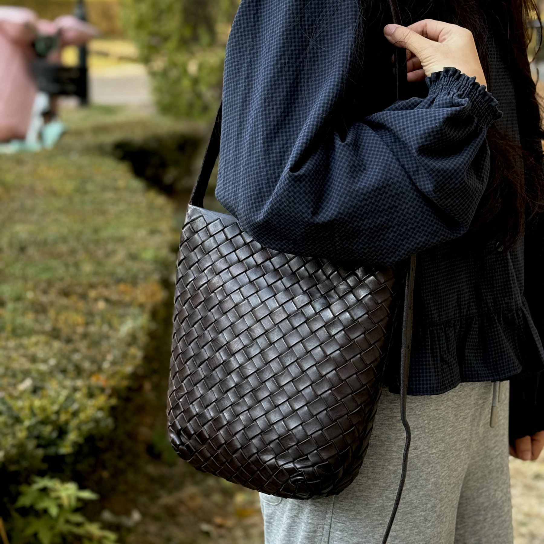 MOZE 【25*9*26】头层牛皮手工编织单肩斜挎包大容量通勤百搭单肩包