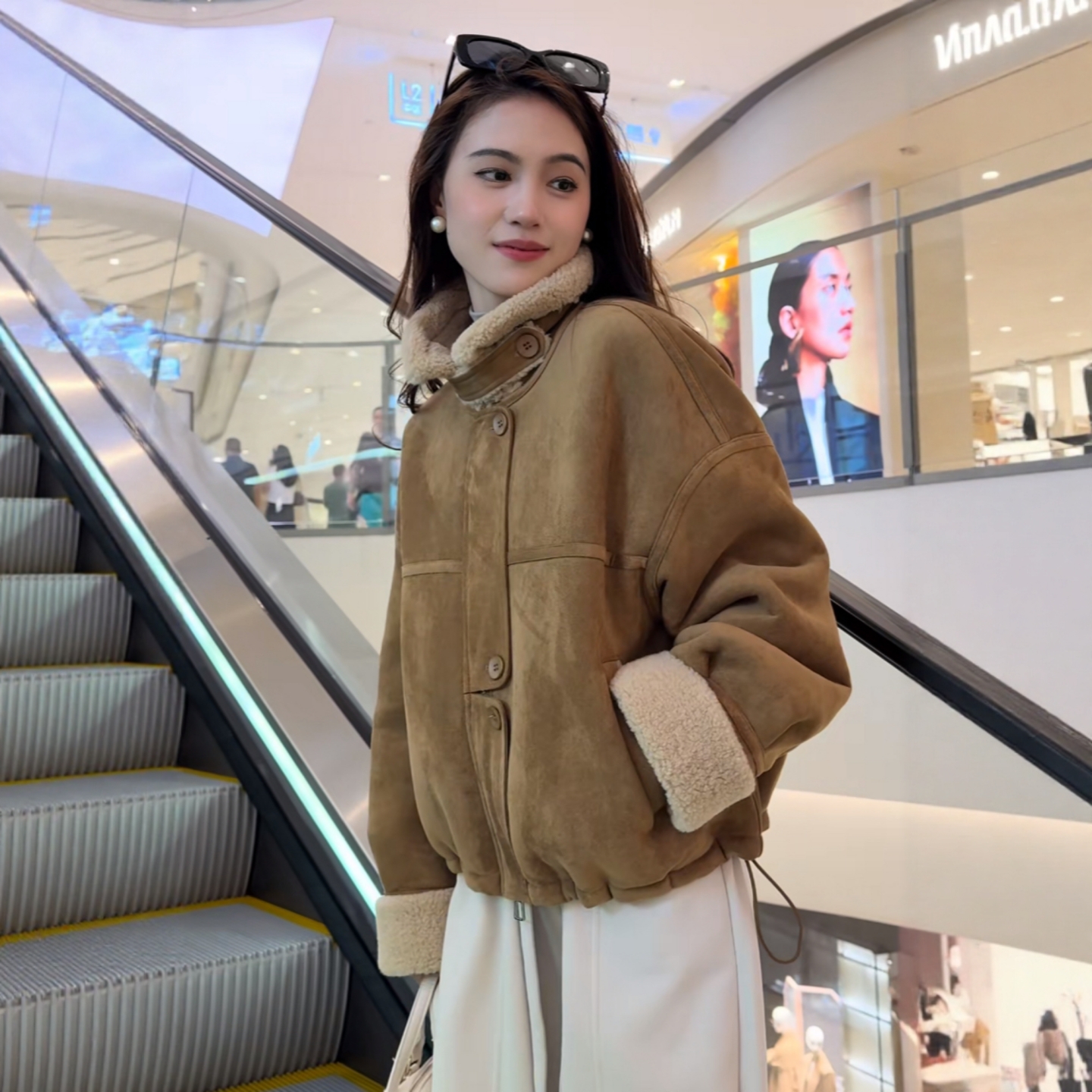 加厚版高级感毛毛一体加绒加厚短外套女2025秋冬韩系时尚洋气上衣