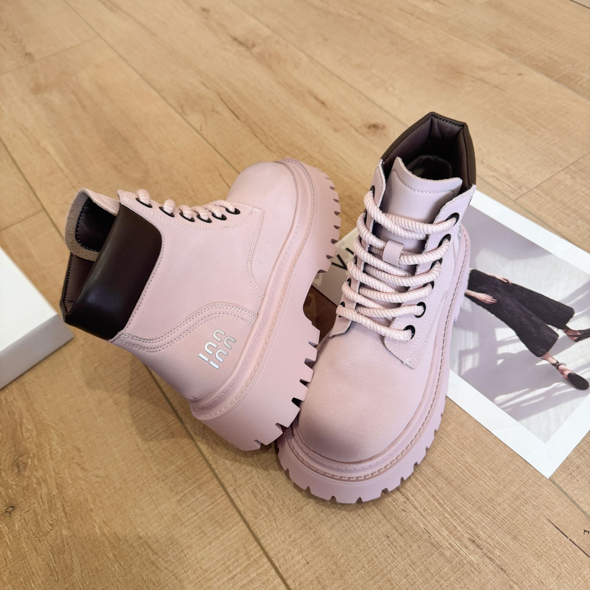 加绒靴子小码复古马丁靴厚底靴子英伦风秋冬秋季百搭系带马丁靴