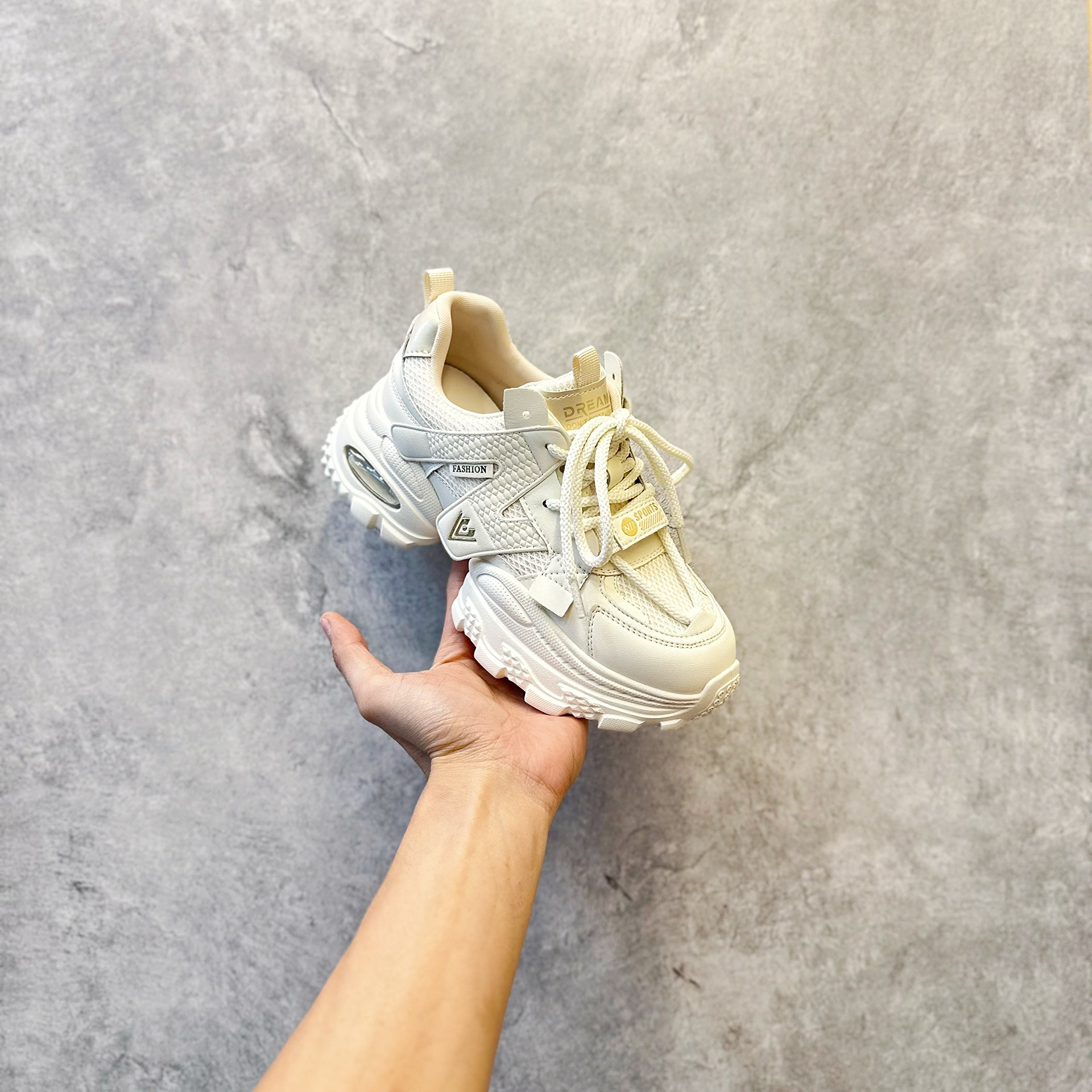 【金螳螂】2025秋冬新款超轻气垫榴莲底老爹鞋跑步运动休闲舒适百搭